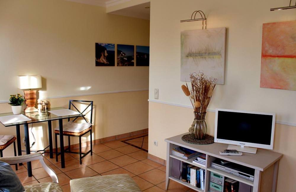 Ferienwohnung _Kleiner Seeigel Sassnitz Bagian luar foto
